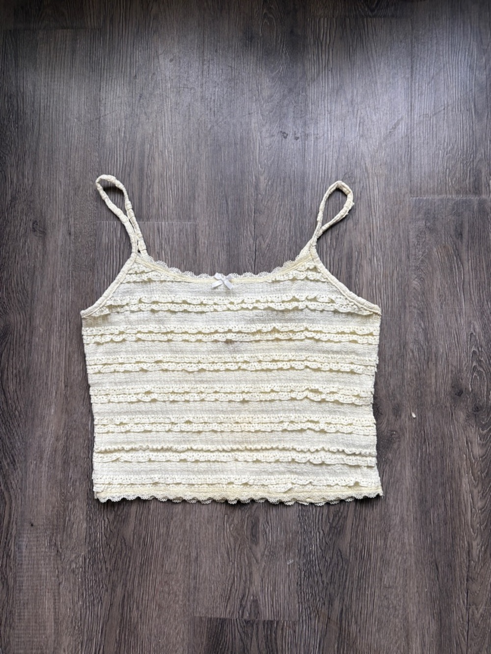 Edikted Cream Lace-Trim Cropped Cami